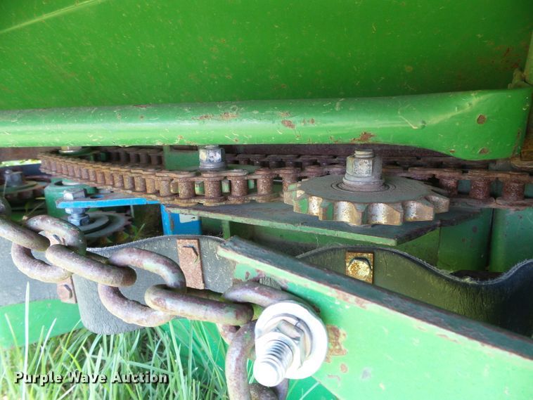 image for item DC5076 John Deere 653 all-crop head