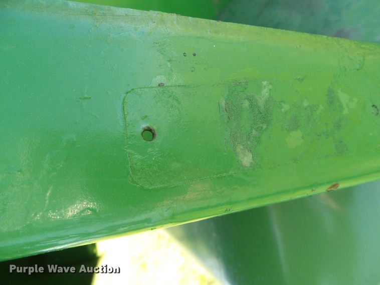 image for item DC5076 John Deere 653 all-crop head