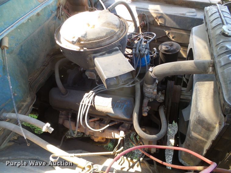 image for item DC5081 1973 Ford F700 grain truck