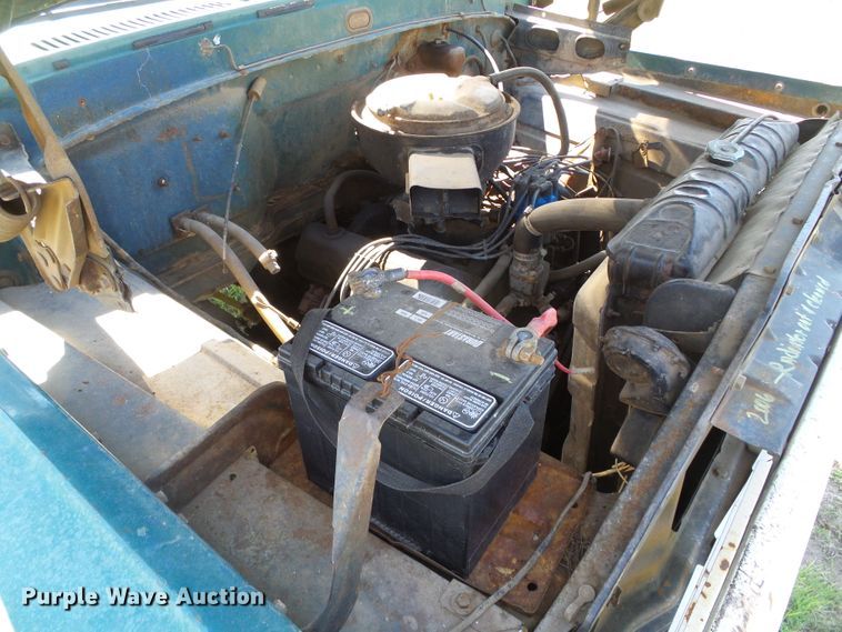 image for item DC5081 1973 Ford F700 grain truck