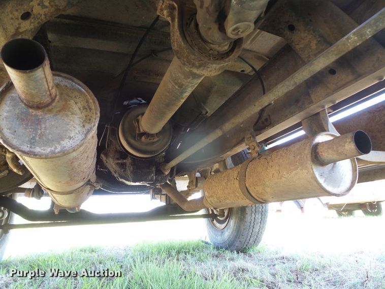 image for item DC5081 1973 Ford F700 grain truck