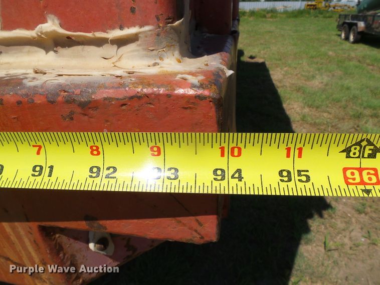 image for item DC5081 1973 Ford F700 grain truck