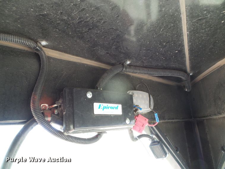 image for item DC5087 2017 Bison Coach horse trailer