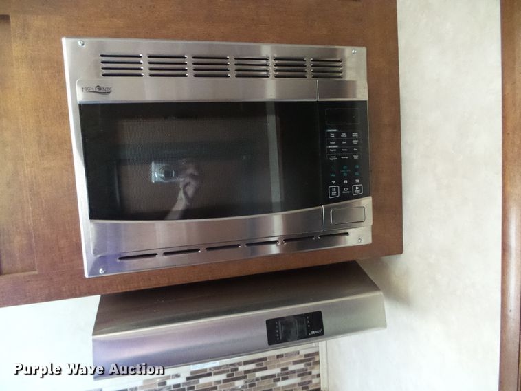 image for item DC5087 2017 Bison Coach horse trailer