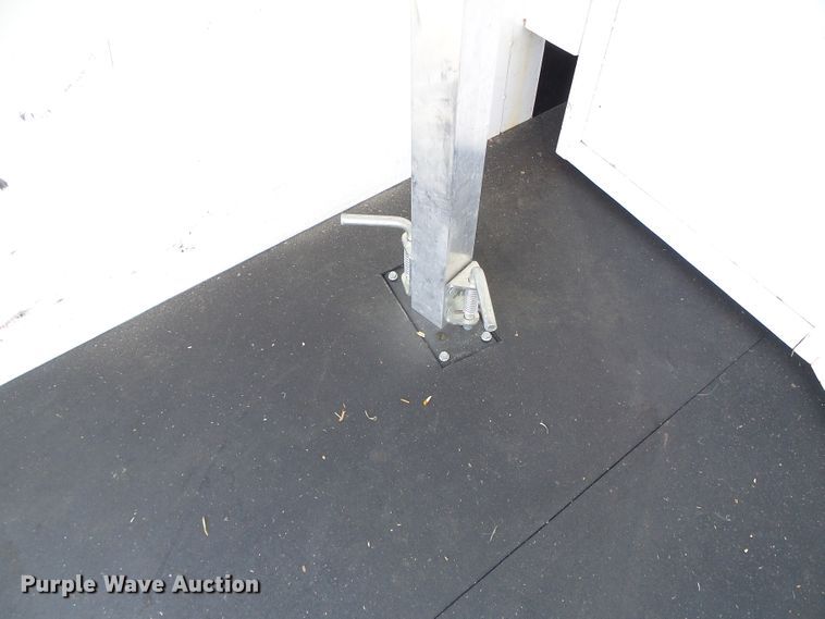 image for item DC5087 2017 Bison Coach horse trailer