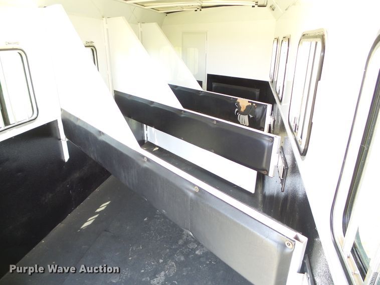 image for item DC5087 2017 Bison Coach horse trailer