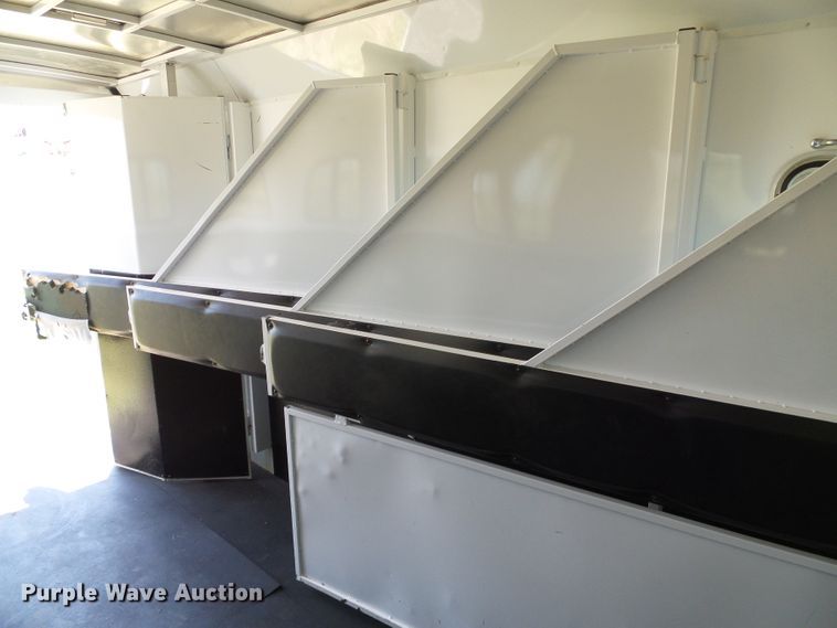 image for item DC5087 2017 Bison Coach horse trailer