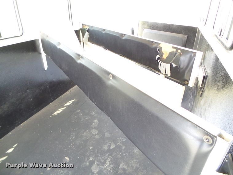 image for item DC5087 2017 Bison Coach horse trailer