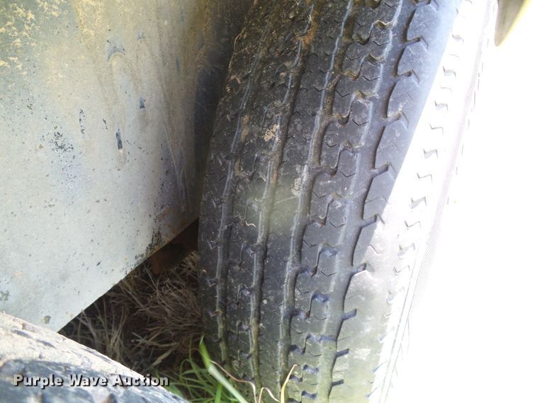 image for item DC5087 2017 Bison Coach horse trailer