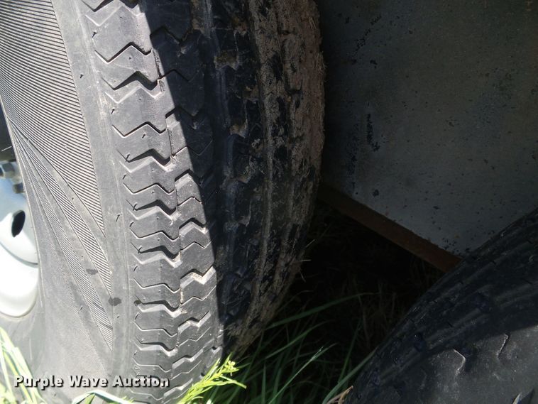 image for item DC5087 2017 Bison Coach horse trailer