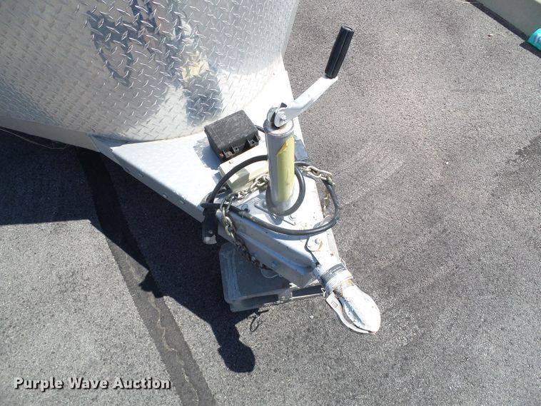 image for item DC5088 2017 CM CMH5042-13 livestock trailer