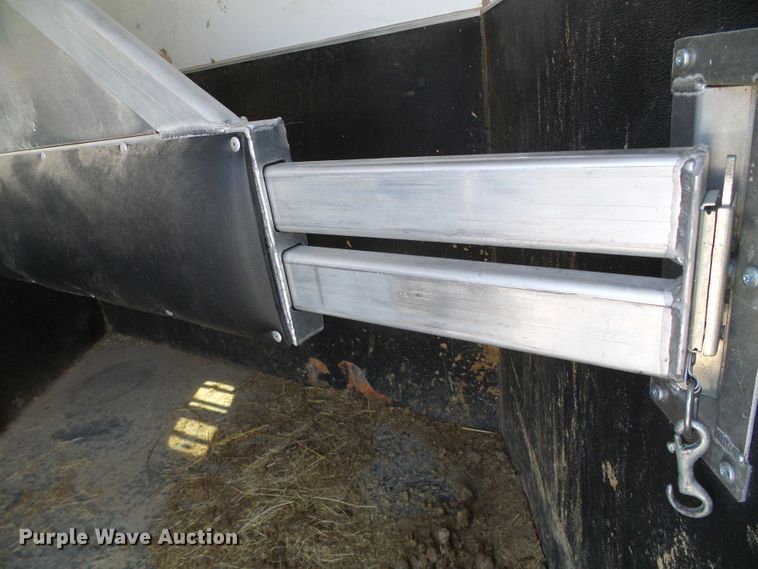 image for item DC5088 2017 CM CMH5042-13 livestock trailer