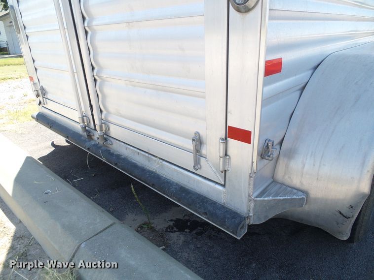 image for item DC5088 2017 CM CMH5042-13 livestock trailer