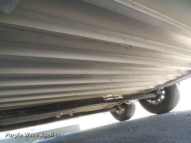 image for item DC5088 2017 CM CMH5042-13 livestock trailer