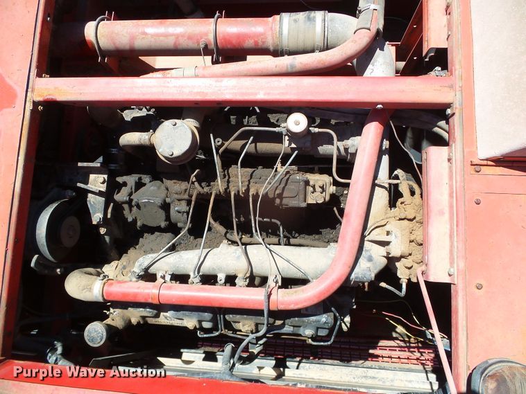 image for item DC5093 1985 Massey-Ferguson 860 combine