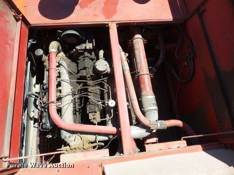 image for item DC5093 1985 Massey-Ferguson 860 combine
