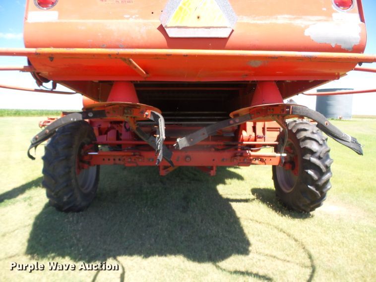 image for item DC5093 1985 Massey-Ferguson 860 combine
