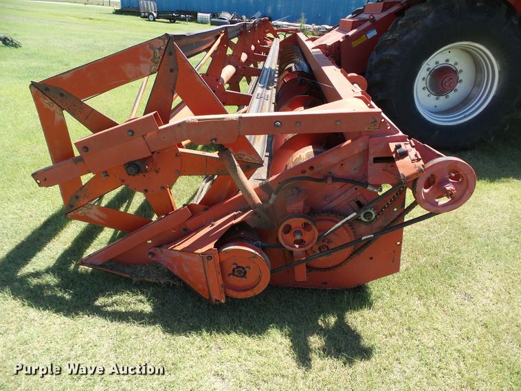 image for item DC5093 1985 Massey-Ferguson 860 combine