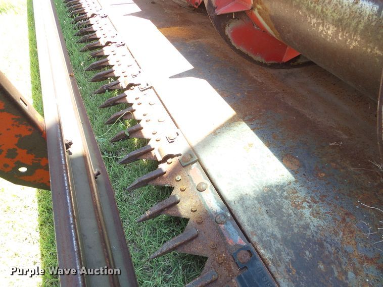 image for item DC5093 1985 Massey-Ferguson 860 combine