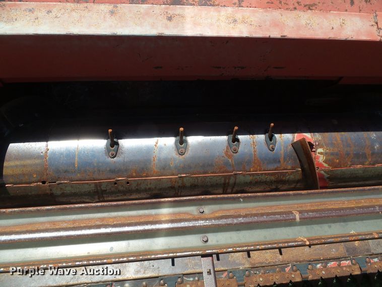 image for item DC5093 1985 Massey-Ferguson 860 combine