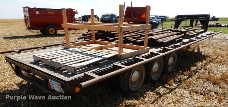 image for item DC5095 1979 W-W flatbed trailer