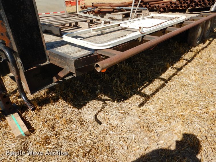 image for item DC5095 1979 W-W flatbed trailer