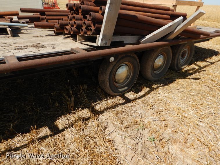 image for item DC5095 1979 W-W flatbed trailer