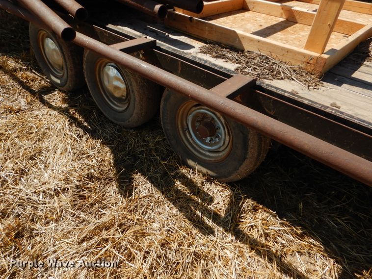 image for item DC5095 1979 W-W flatbed trailer