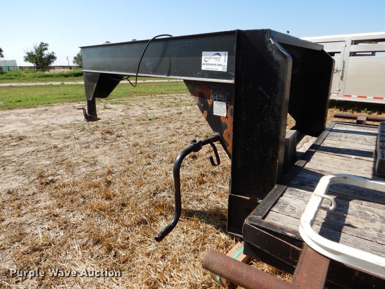 image for item DC5095 1979 W-W flatbed trailer