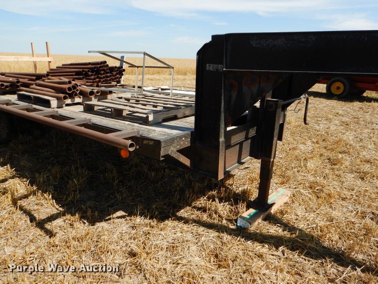 image for item DC5095 1979 W-W flatbed trailer