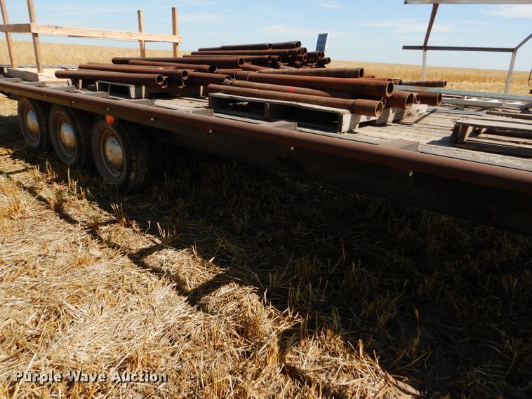 image for item DC5095 1979 W-W flatbed trailer
