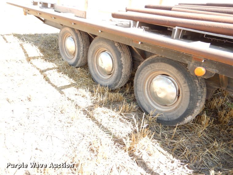 image for item DC5095 1979 W-W flatbed trailer