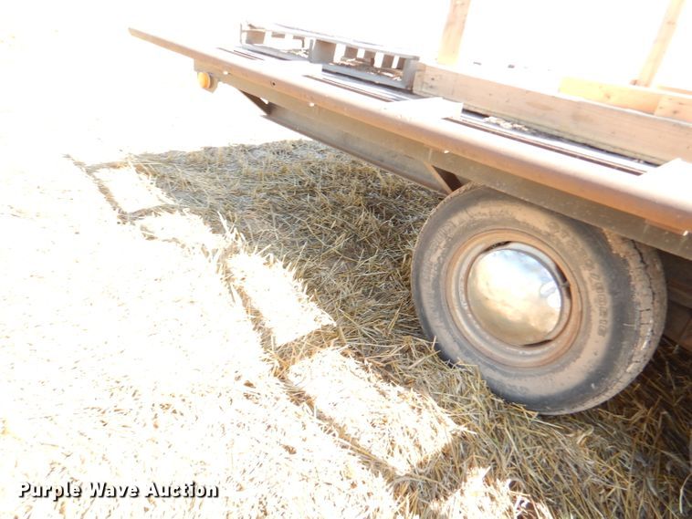 image for item DC5095 1979 W-W flatbed trailer