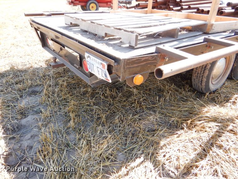 image for item DC5095 1979 W-W flatbed trailer