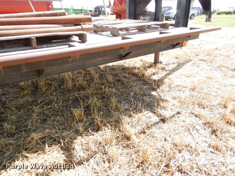 image for item DC5095 1979 W-W flatbed trailer