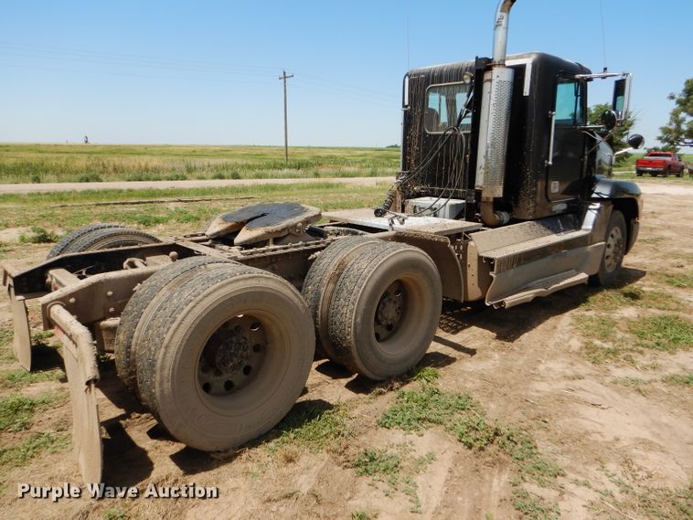 image for item DC5096 1996 Freightliner FLD semi truck