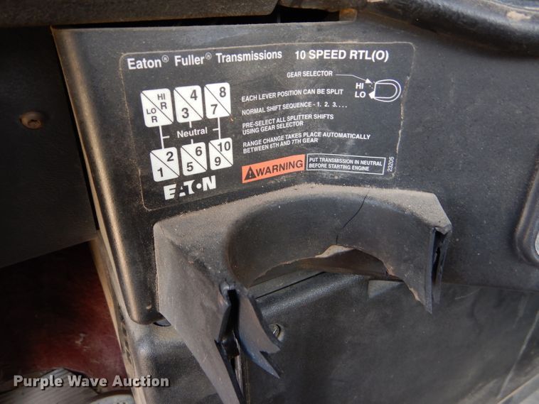 image for item DC5096 1996 Freightliner FLD semi truck