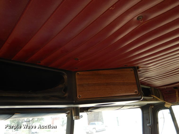 image for item DC5096 1996 Freightliner FLD semi truck