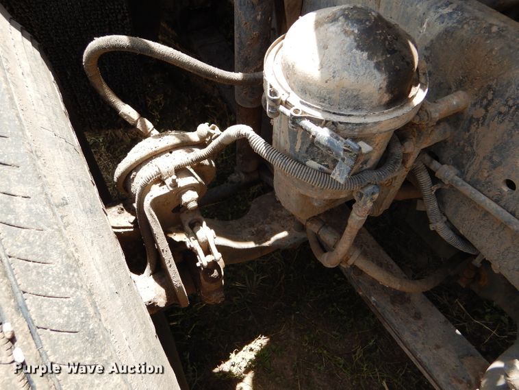 image for item DC5096 1996 Freightliner FLD semi truck