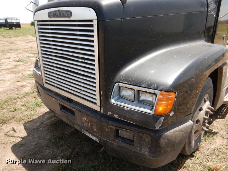 image for item DC5096 1996 Freightliner FLD semi truck