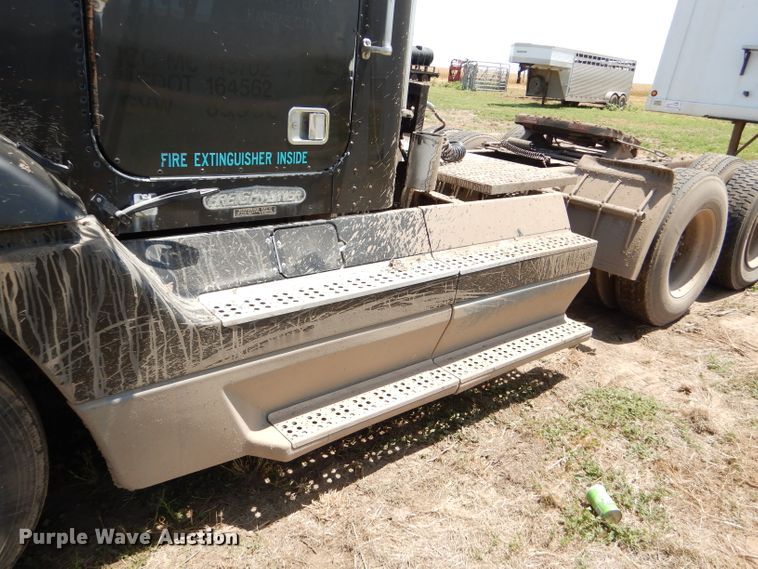 image for item DC5096 1996 Freightliner FLD semi truck