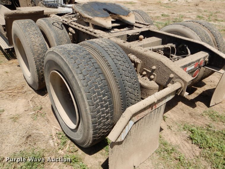 image for item DC5096 1996 Freightliner FLD semi truck