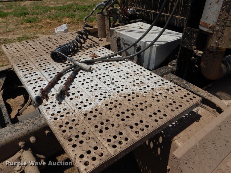 image for item DC5096 1996 Freightliner FLD semi truck