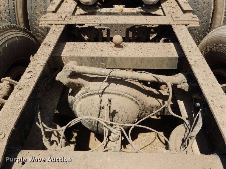 image for item DC5096 1996 Freightliner FLD semi truck