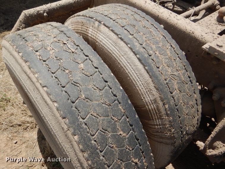 image for item DC5096 1996 Freightliner FLD semi truck