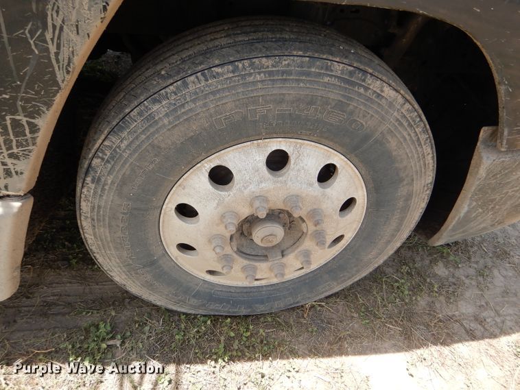 image for item DC5096 1996 Freightliner FLD semi truck