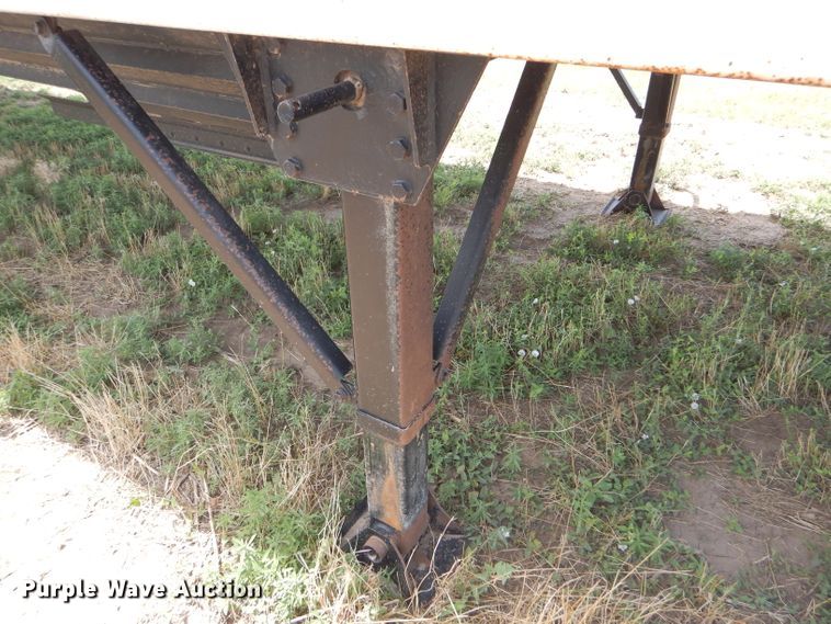 image for item DC5097 2001 Maurer double hopper grain trailer