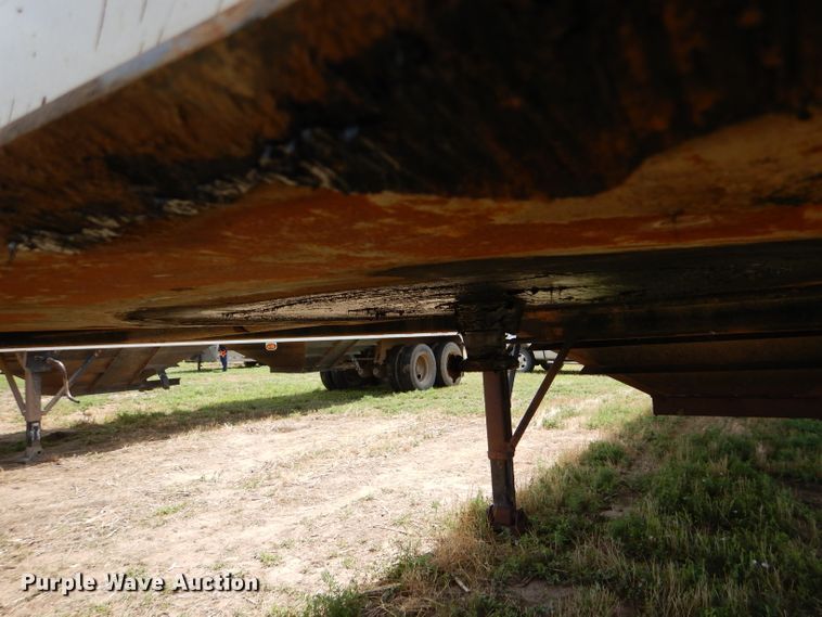 image for item DC5097 2001 Maurer double hopper grain trailer