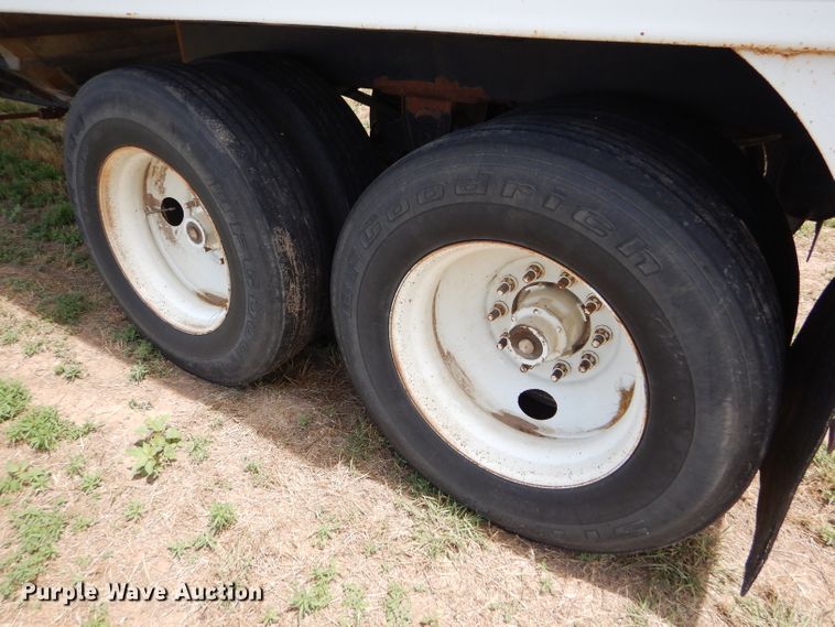 image for item DC5097 2001 Maurer double hopper grain trailer