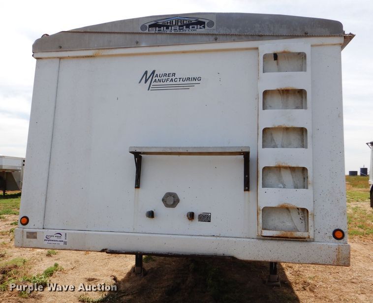 image for item DC5098 2001 Maurer double hopper bottom grain trailer